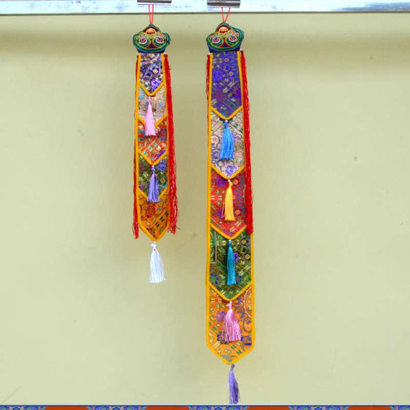 Lotus Auspicious Wall Art – Vertical banner with skull crown and colored tassels, Ritual decor