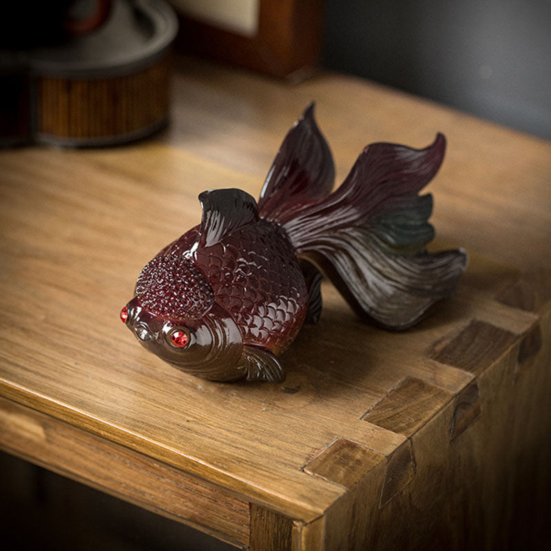 Koi Fish Resin Tea Pet – Side angle showing fish curves, lucky koi desk decor