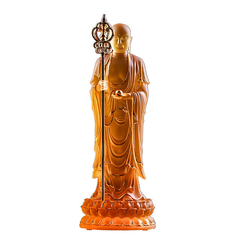 Ksitigarbha Liuli Crystal Figurine – Close-up of prayer beads in crystal hands, sacred detail