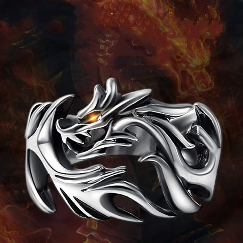 Dragon Pattern Protection Ring – silver dragon with amber eye, Powerful