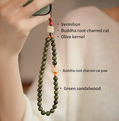 Sandalwood Cat Paw Charm – Material detail diagram of green sandalwood cat lanyard with vermilion and olive kernel beads labeled