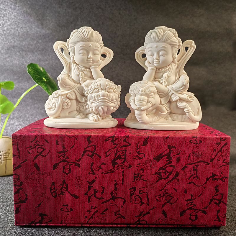 Mini Ivory Fruit Buddha Lotus Serenity Desk Decoration – Tiny ivory-fruit Avalokitesvara figure, peaceful desk serenity gift