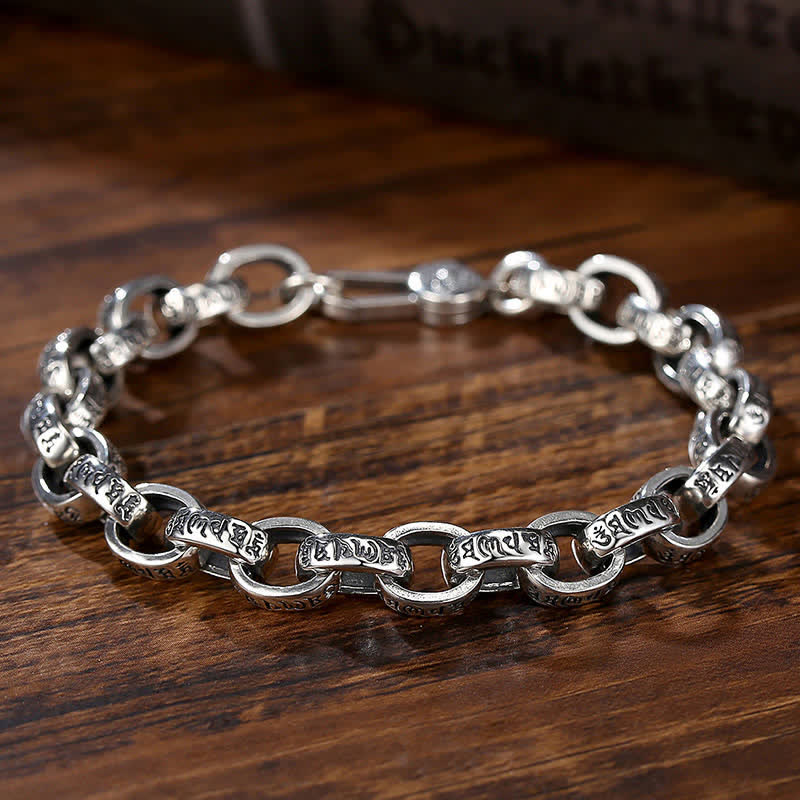 Silver Om Mani Padme Hum Bangle – Curved on wood, engraved links, oxidized silver Hauptbild