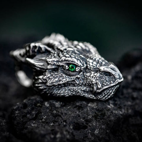 Pure Tin Dragon Head Necklace - Dragon head with green gemstone eye on lava rock, mystical luck pendant Image principale du produit