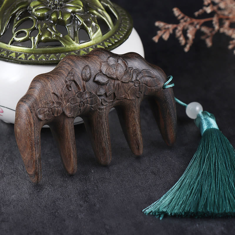 Green Sandalwood Koi & Lotus Tassel Comb – Chacate Preto Wood Lotus Flowers, image 3