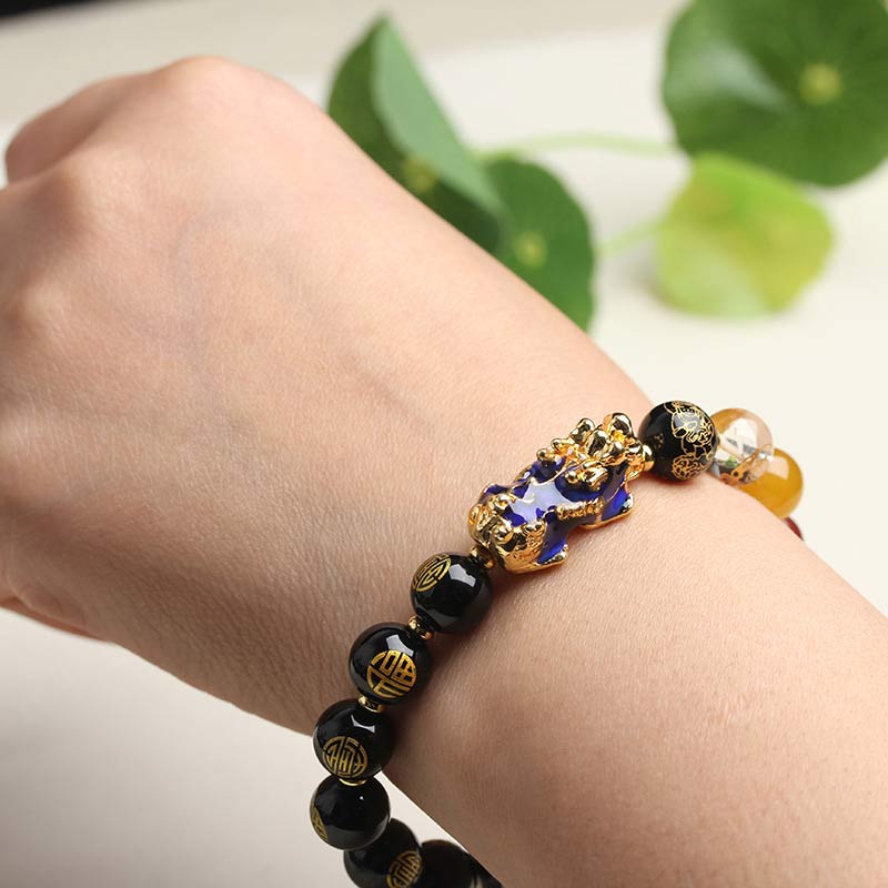 Color-Changing Pixiu Bracelet – Worn on wrist with blue Pixiu charm, good luck gift