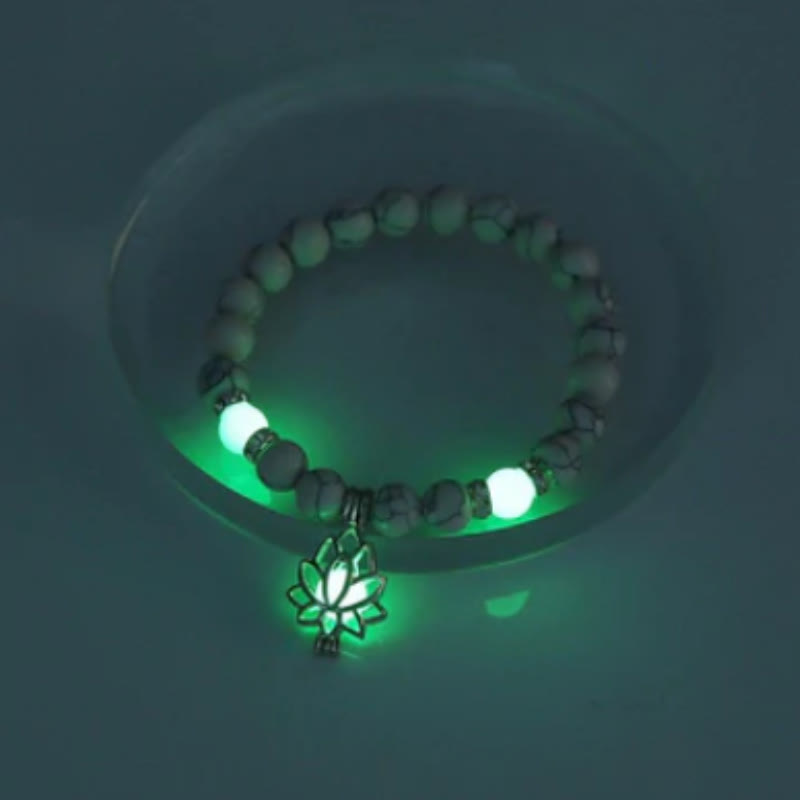 Tibetan Turquoise Glowstone Lotus Bracelet – gray-green stone beads with greenish-yellow glow and lotus pendant, glowstone lotus