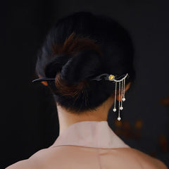 Ebony Wood Pearl Tassel Hairpin, close-up detail