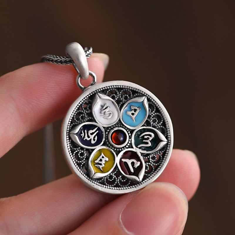 Tibetan Buddhist Necklace With Rotatable Six-Character Mantra